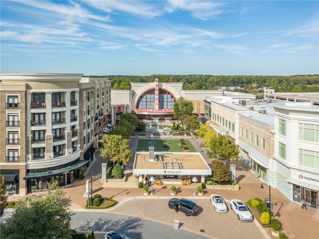 715 Crown Cove