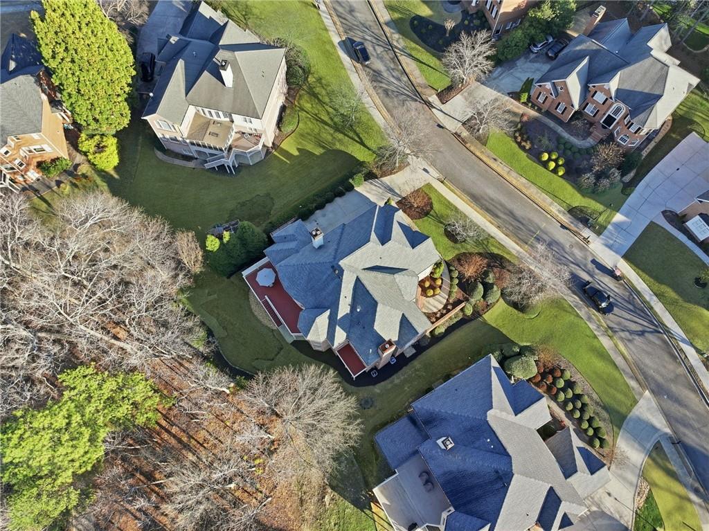 715 Crown Cove