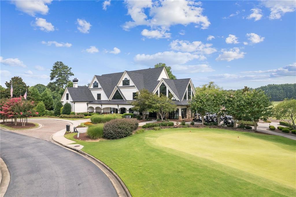 715 Crown Cove