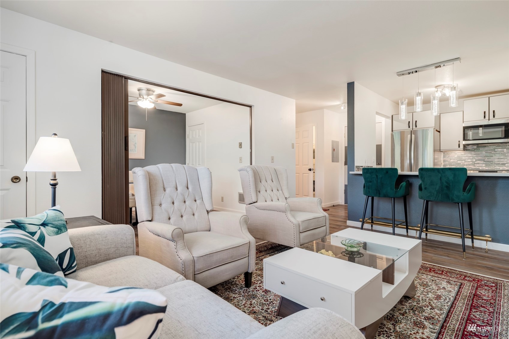 325 Division Street Unit: 207