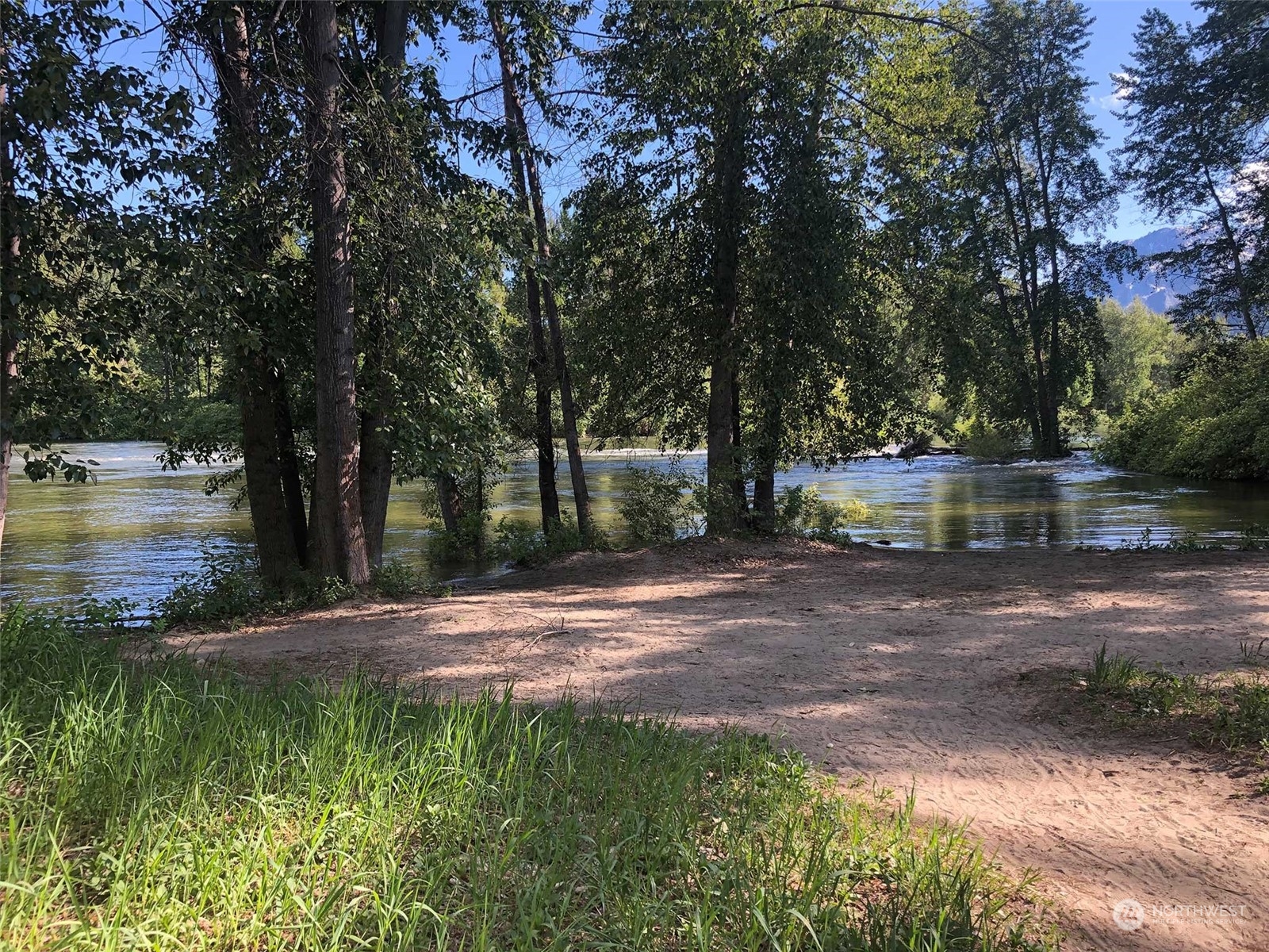 325 Division Street Unit: 109