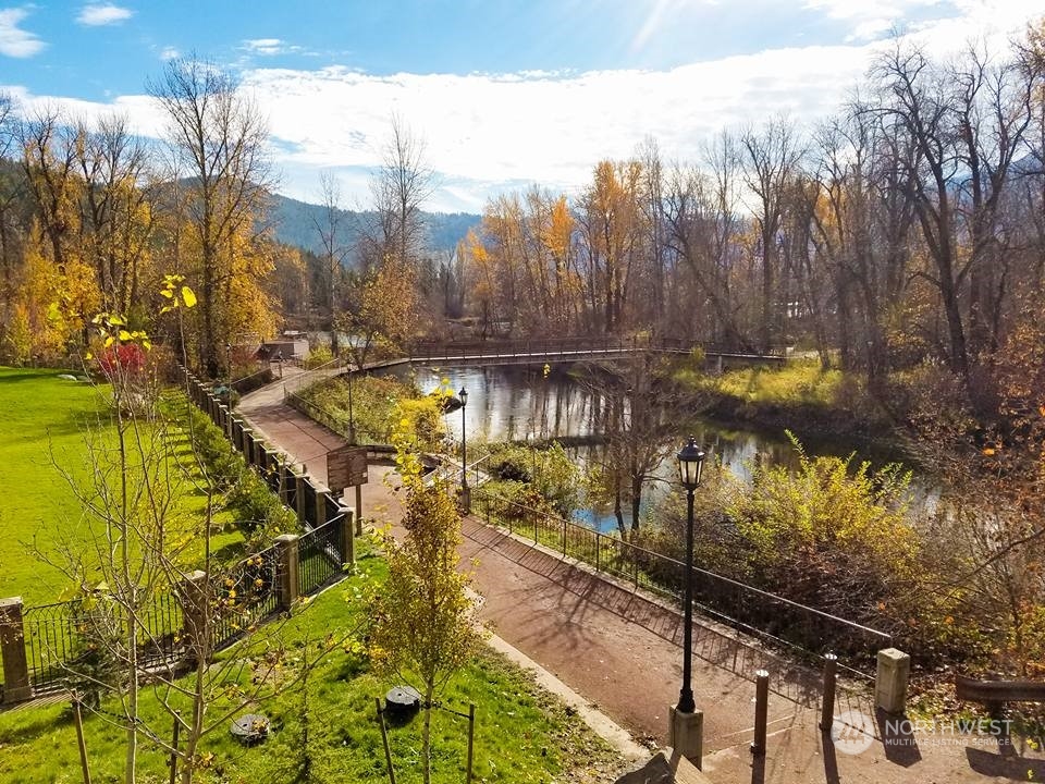 325 Division Street Unit: 109