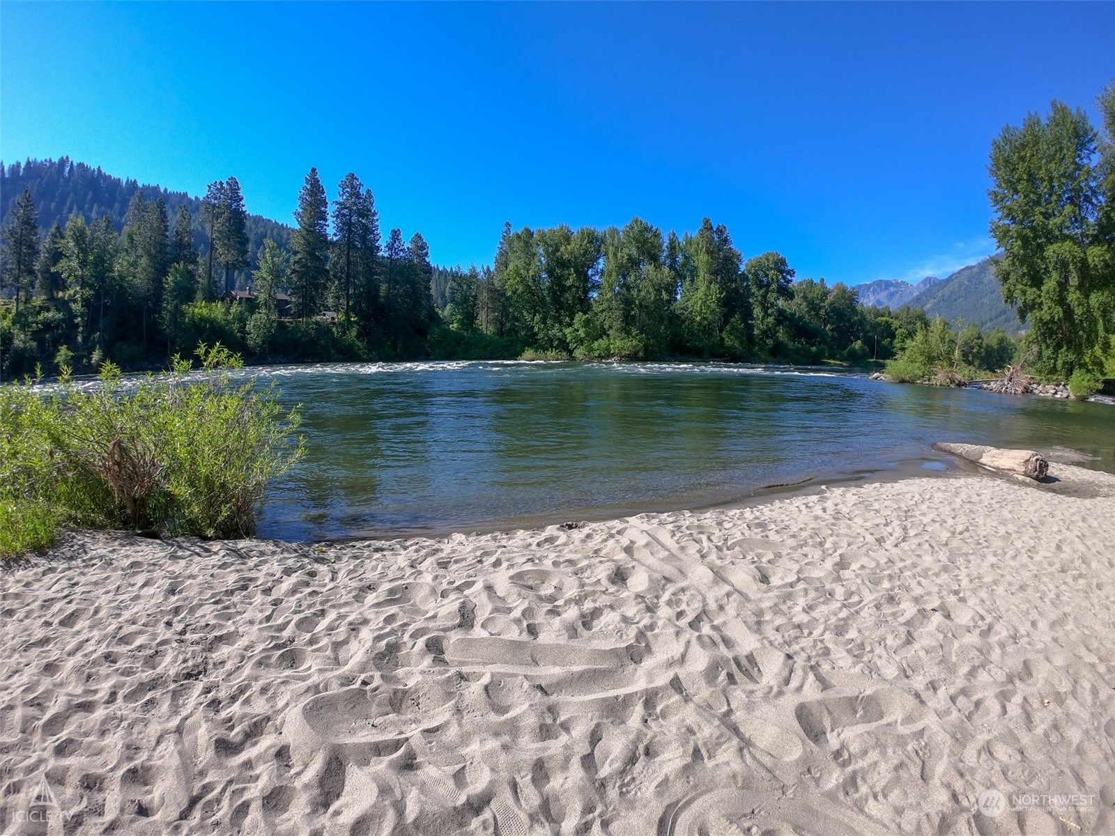 325 Division Street Unit: 109