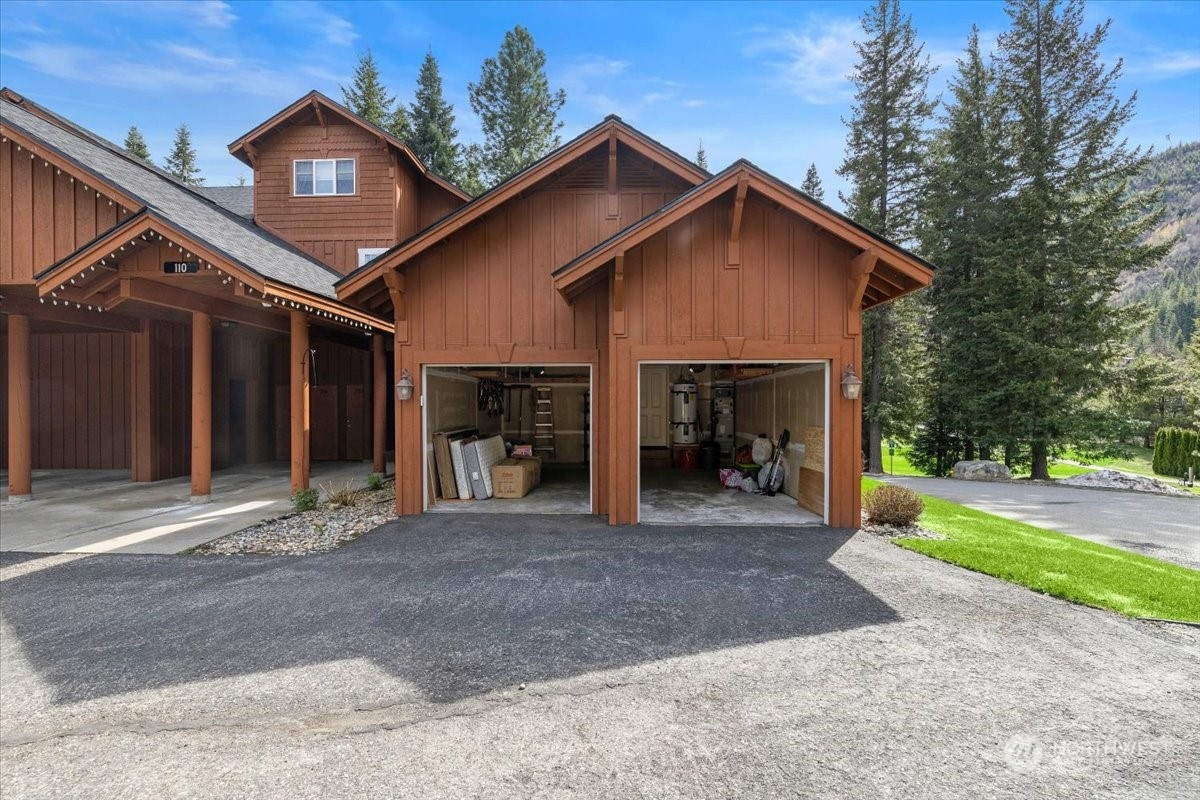 20701 Club House Drive Unit: 110