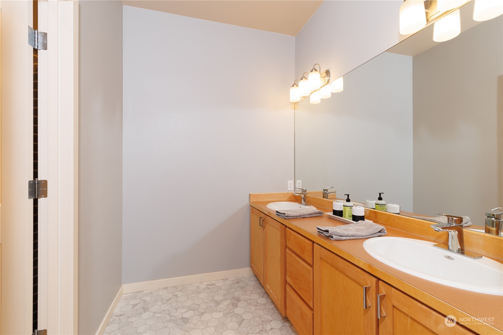 20701 Club House Drive Unit: 110