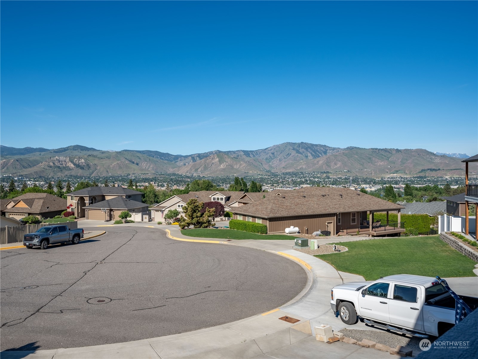 1989 Peach Haven Court