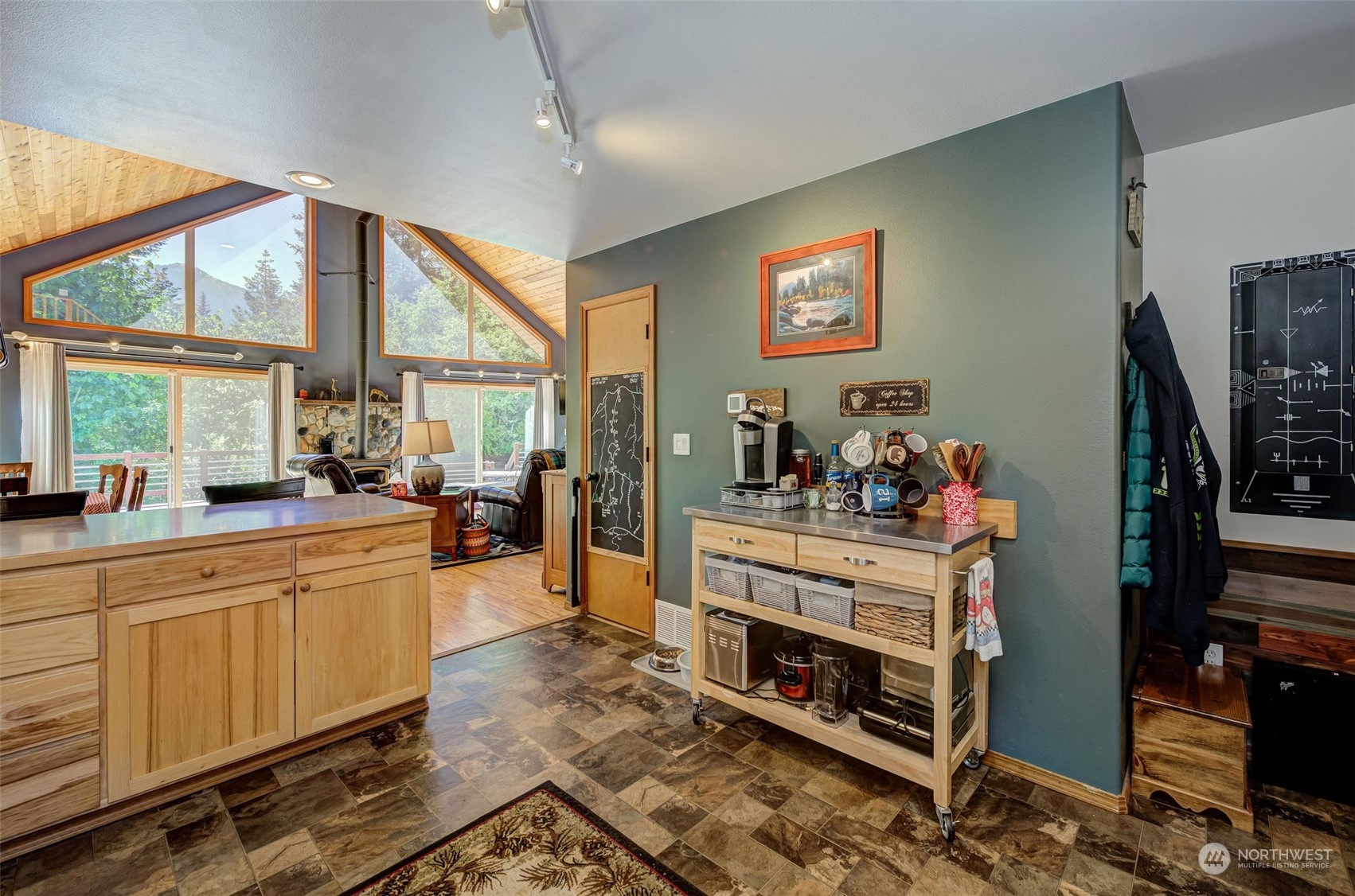 12758 Pine Ridge Drive