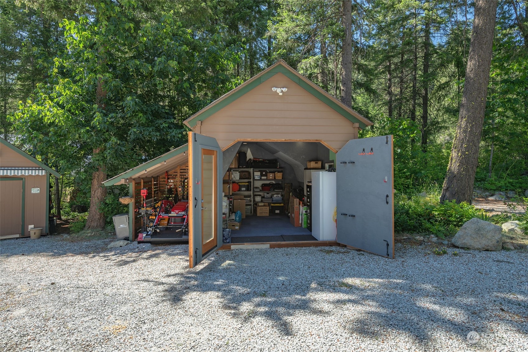 12758 Pine Ridge Drive