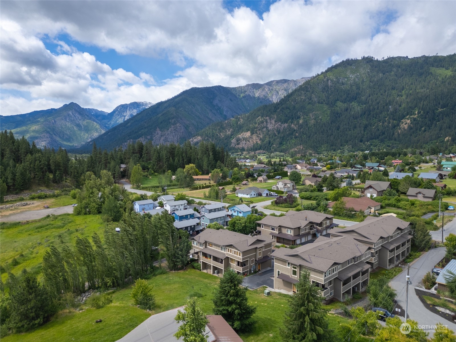 100 Ski Blick Strasse Unit: D-102