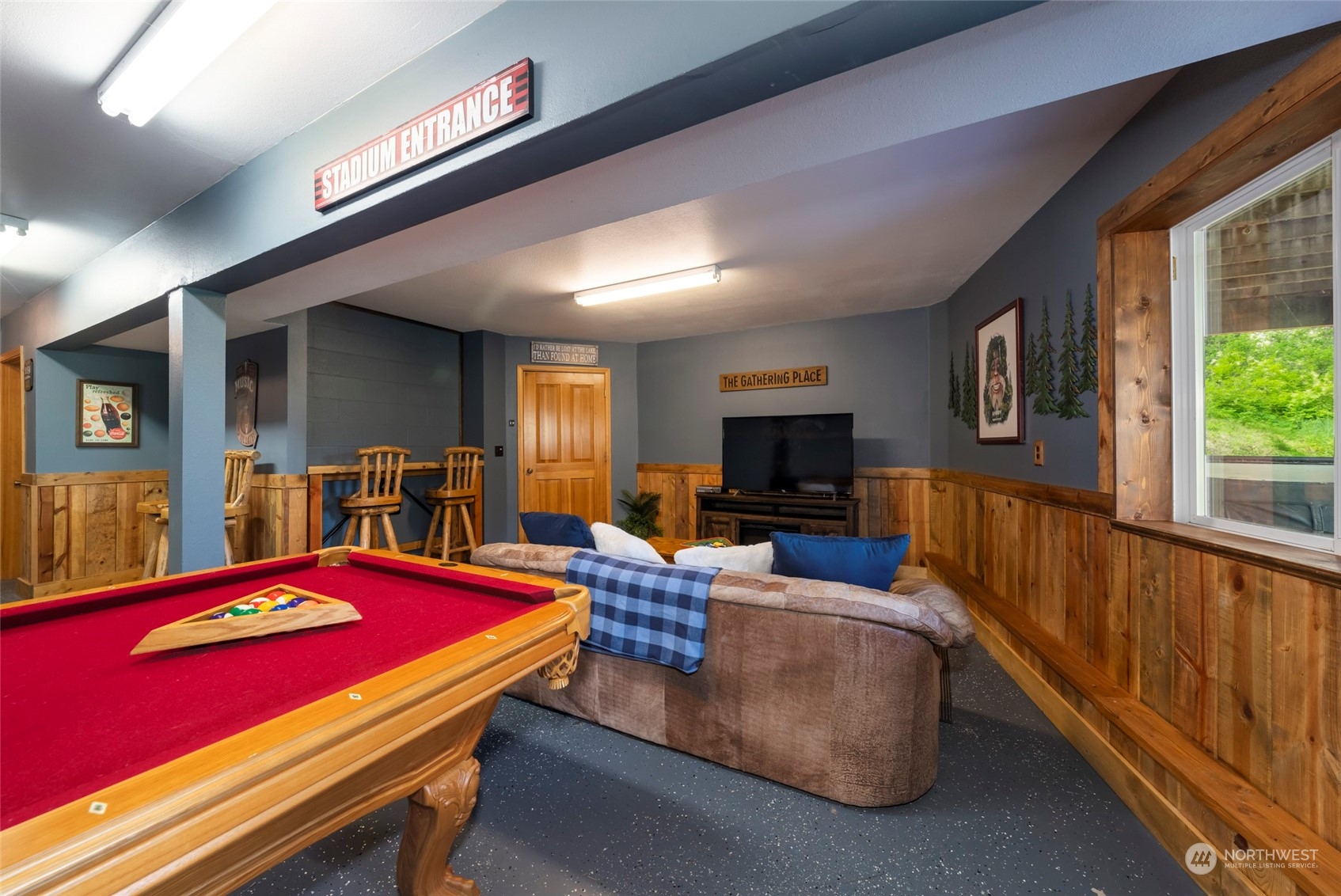 5618 Mountain Lane Road