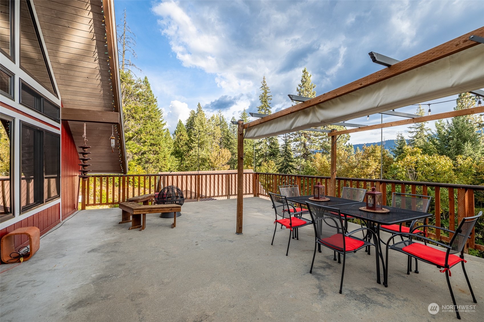 16724 Lakeview Drive