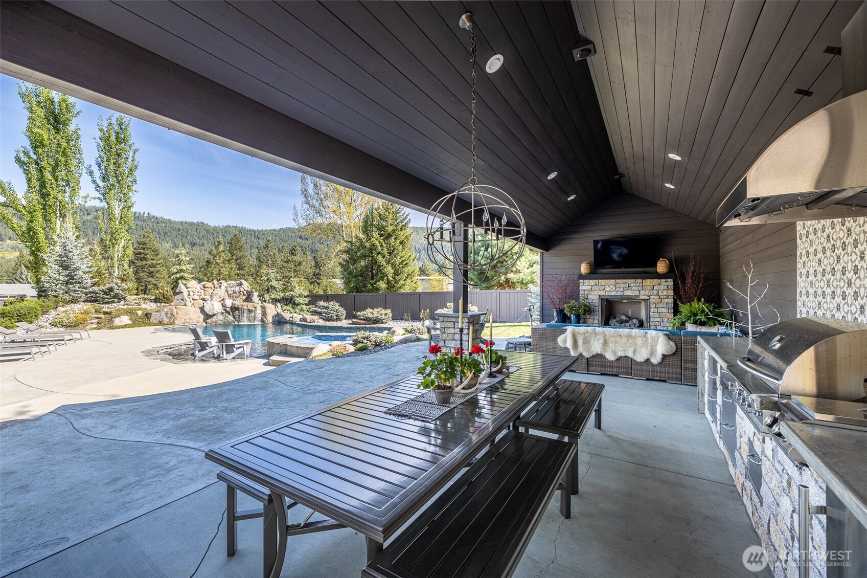 8105 Icicle Road