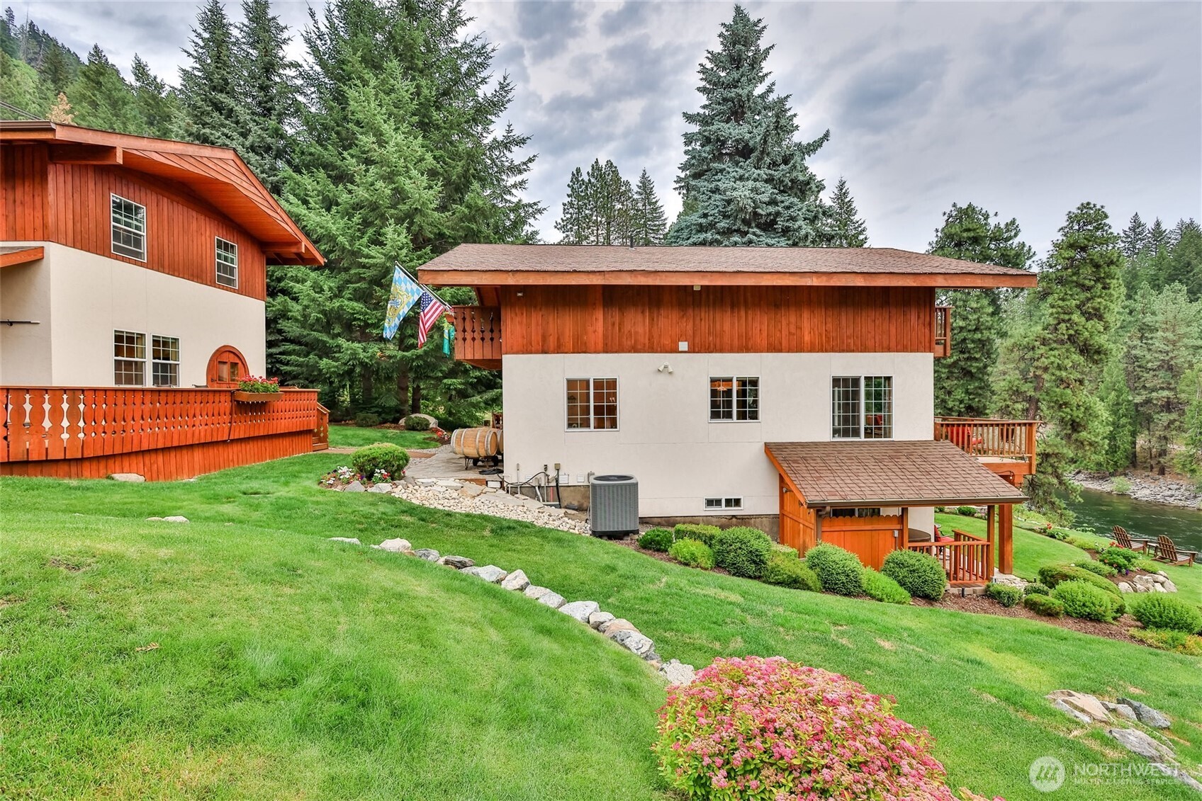 8775 Icicle Road