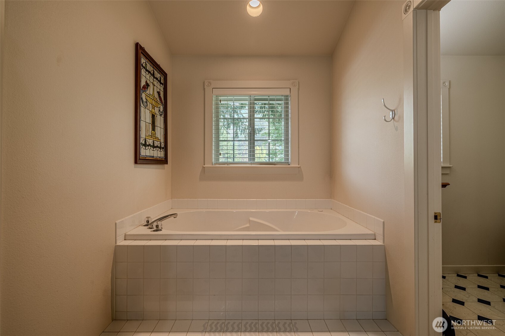 124 Cross Creek