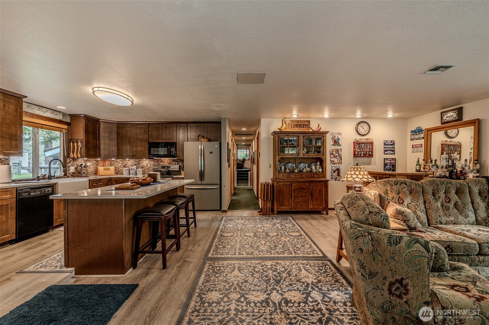 124 Cross Creek