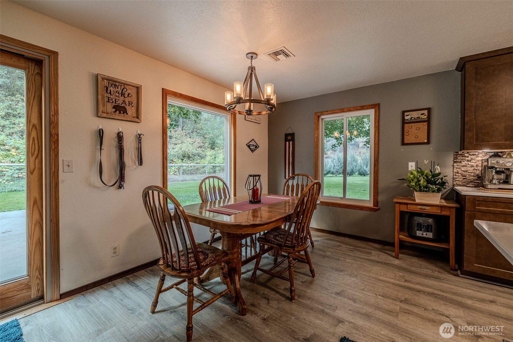 124 Cross Creek