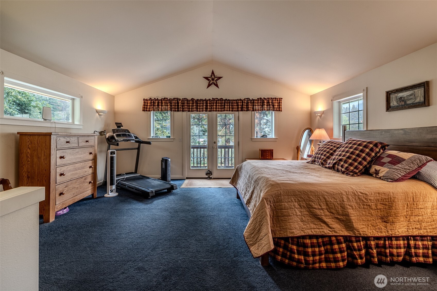 124 Cross Creek