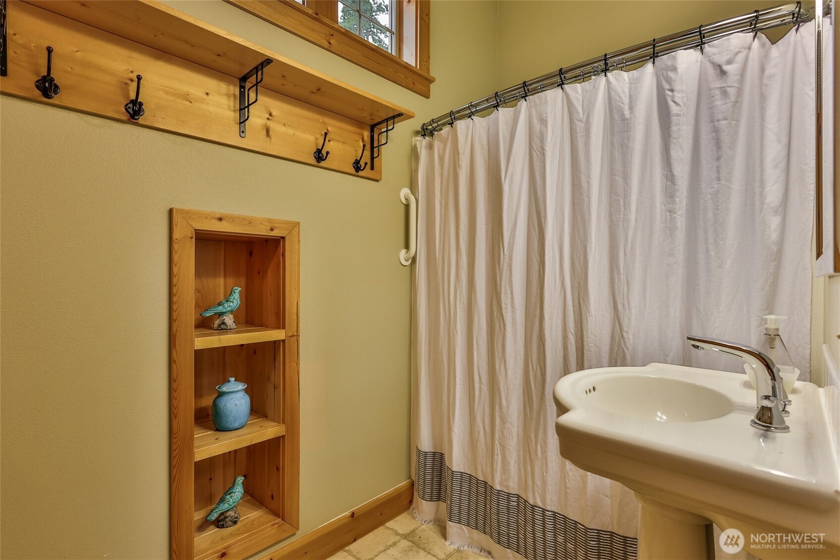 2233 Riffle Drive