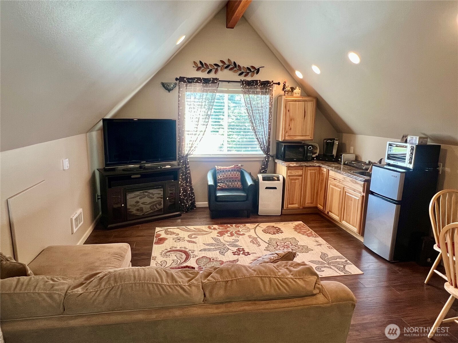 18796 Fir Loop Road