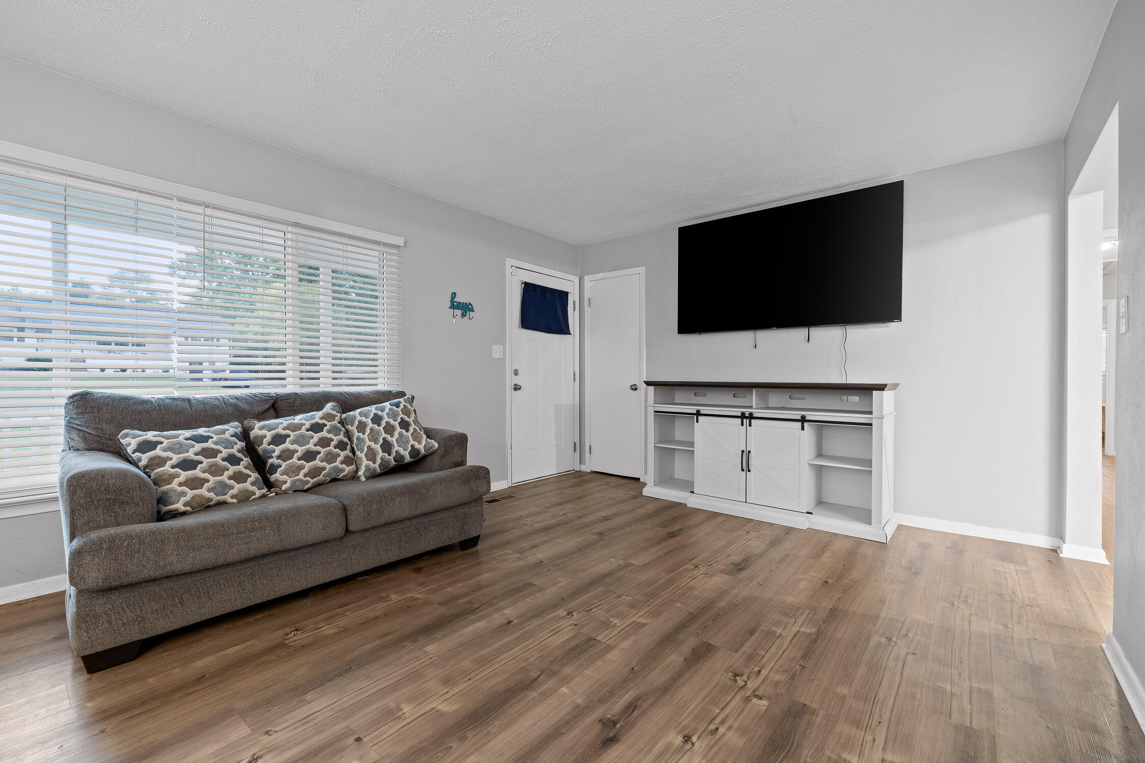 3342 Roberts Road
