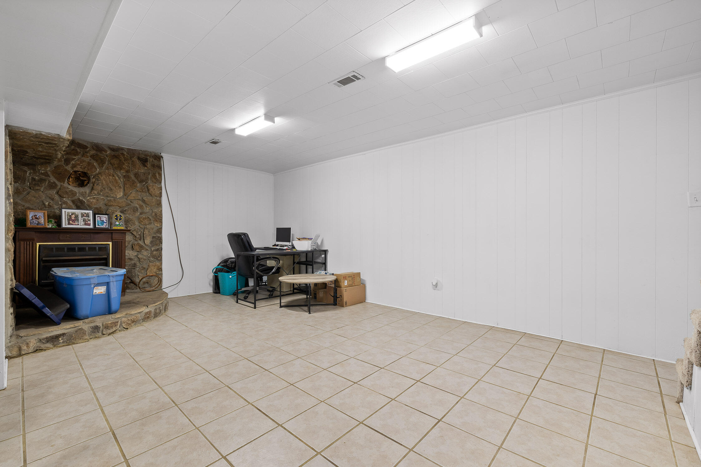 3342 Roberts Road