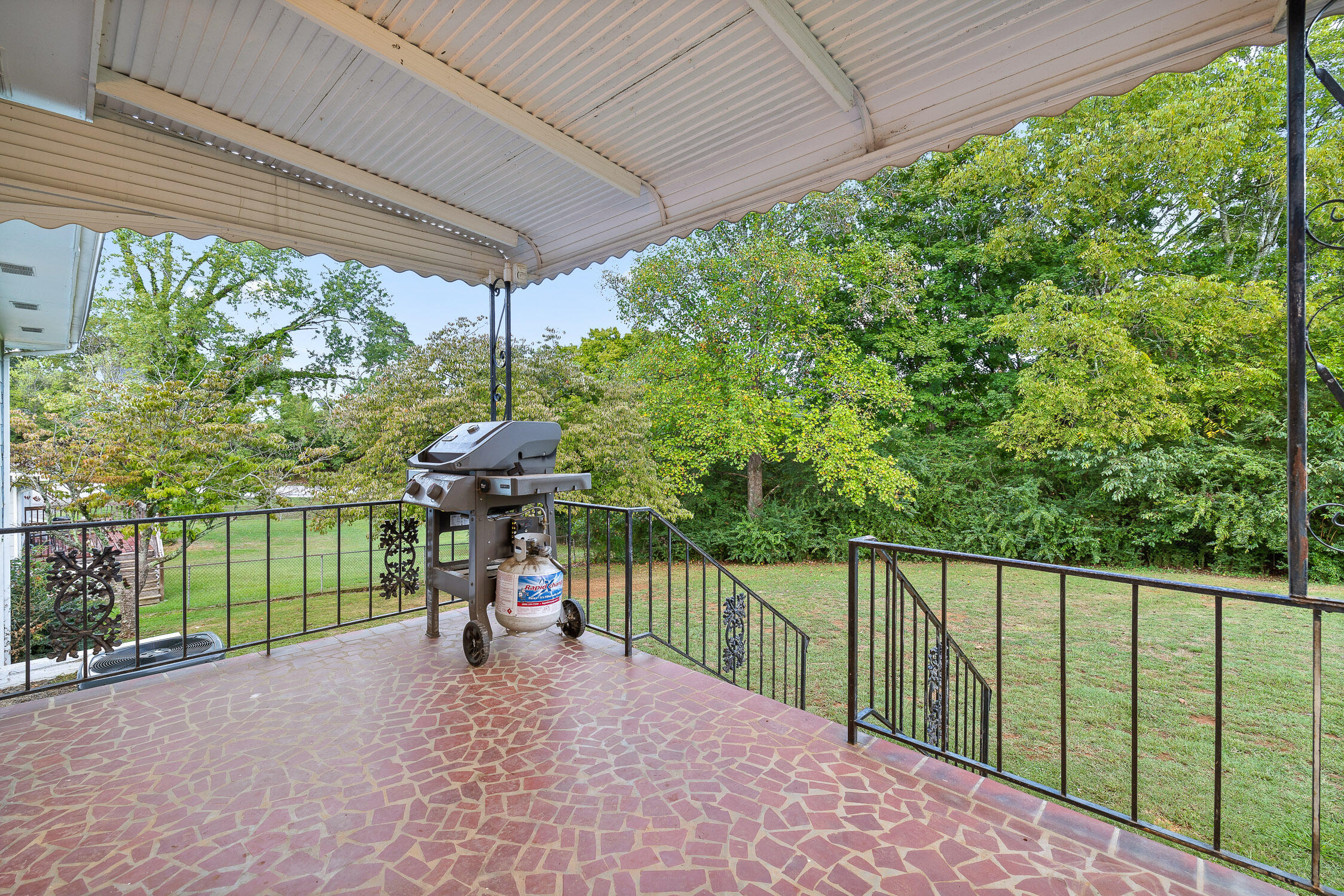 3342 Roberts Road