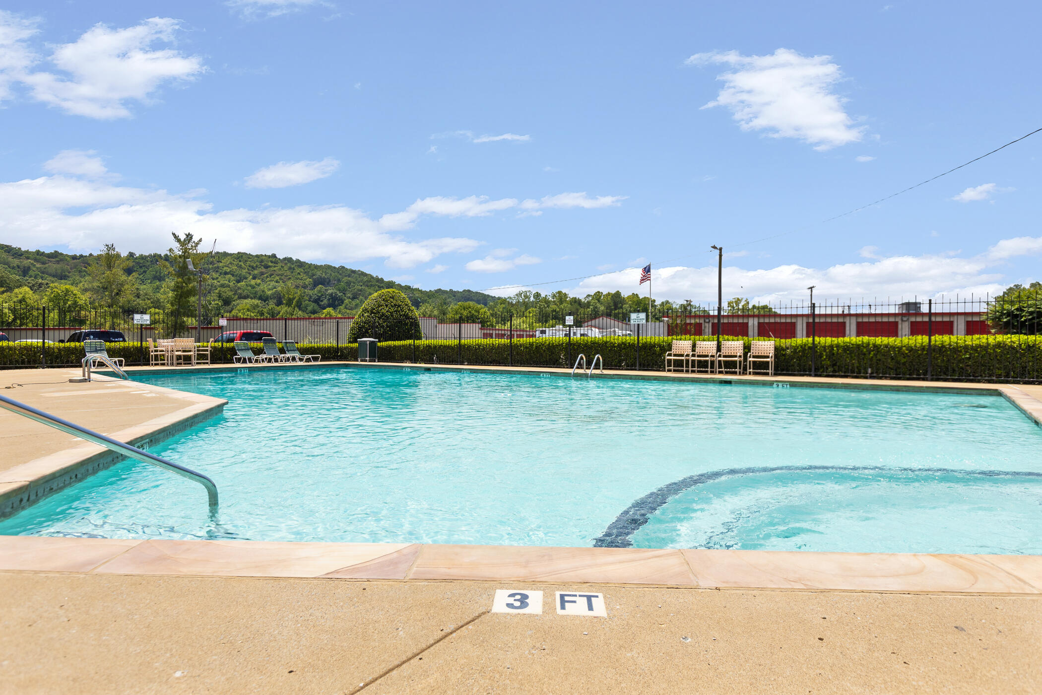 900 Mountain Creek Road, P235
