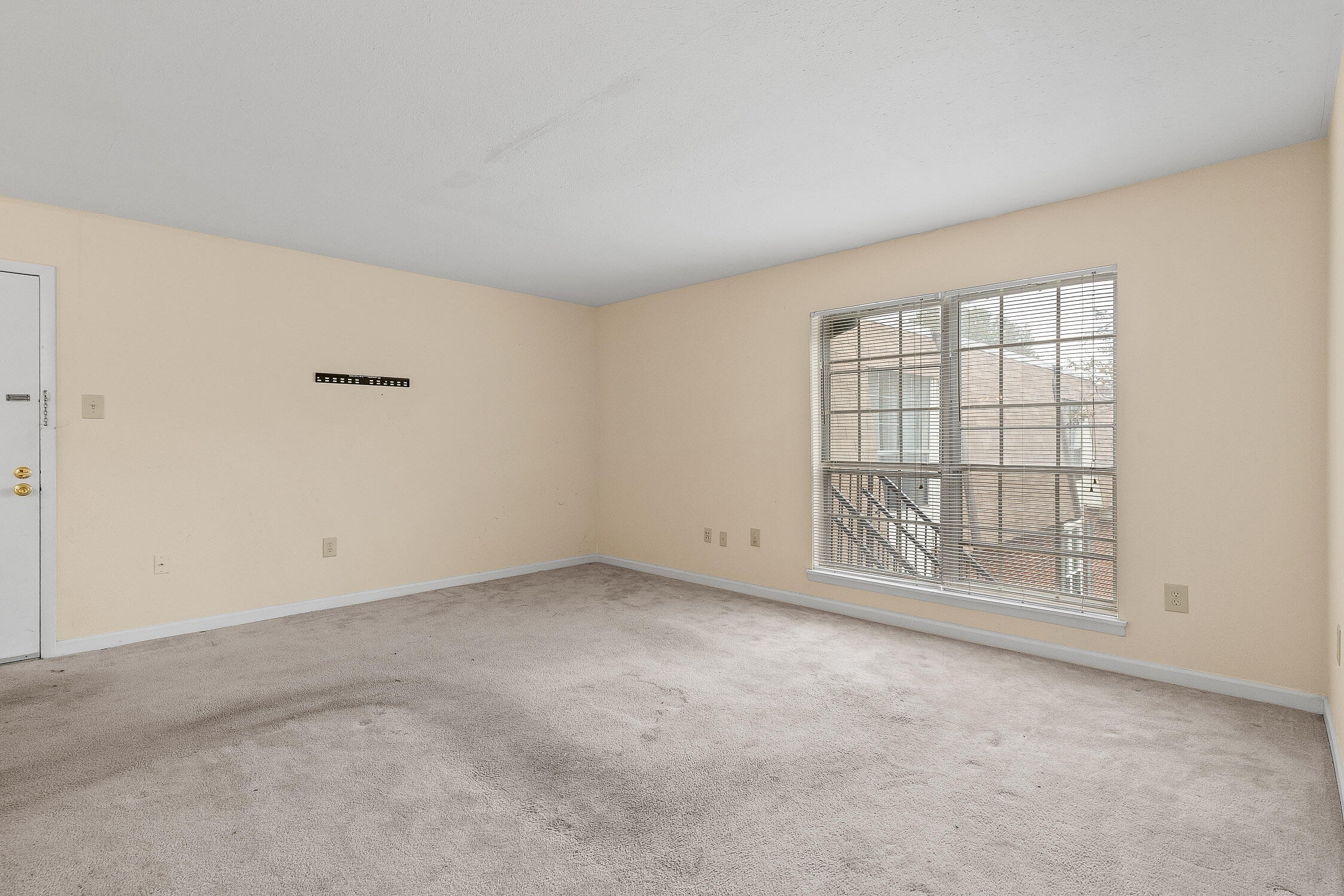 900 Mountain Creek Road, P235