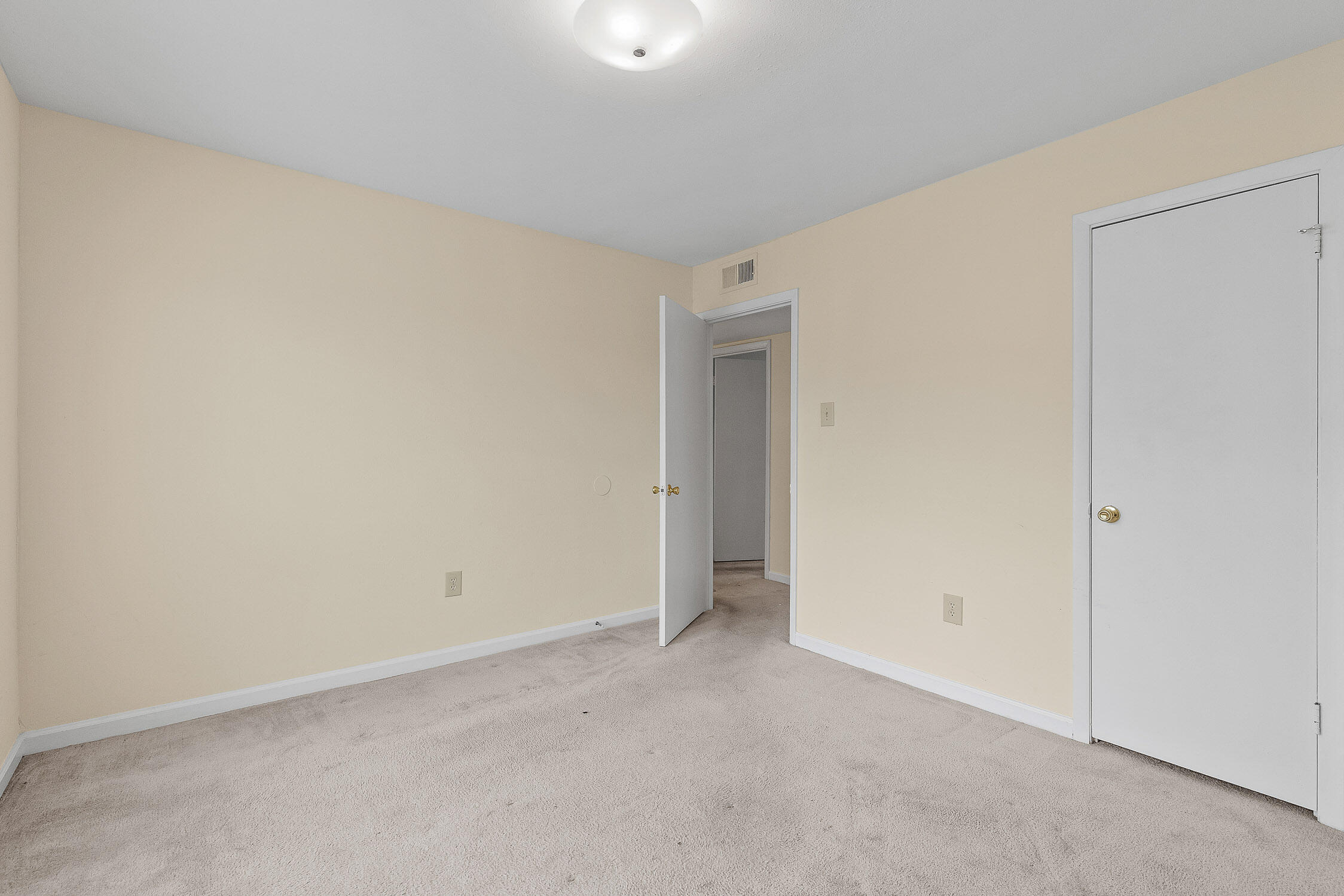 900 Mountain Creek Road, P235