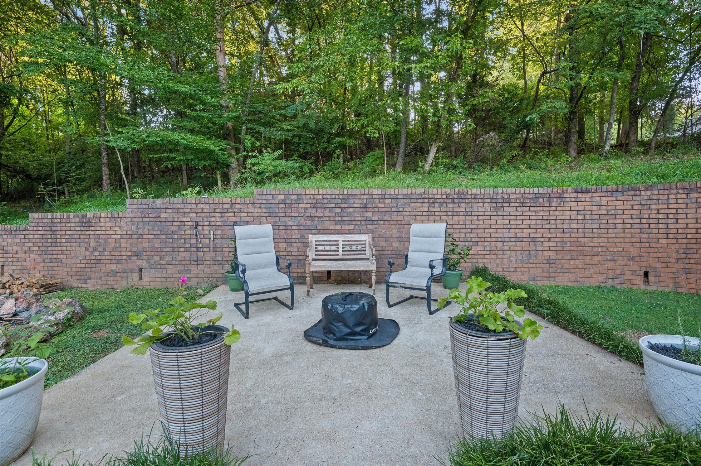 1744 Colonial Shores Drive