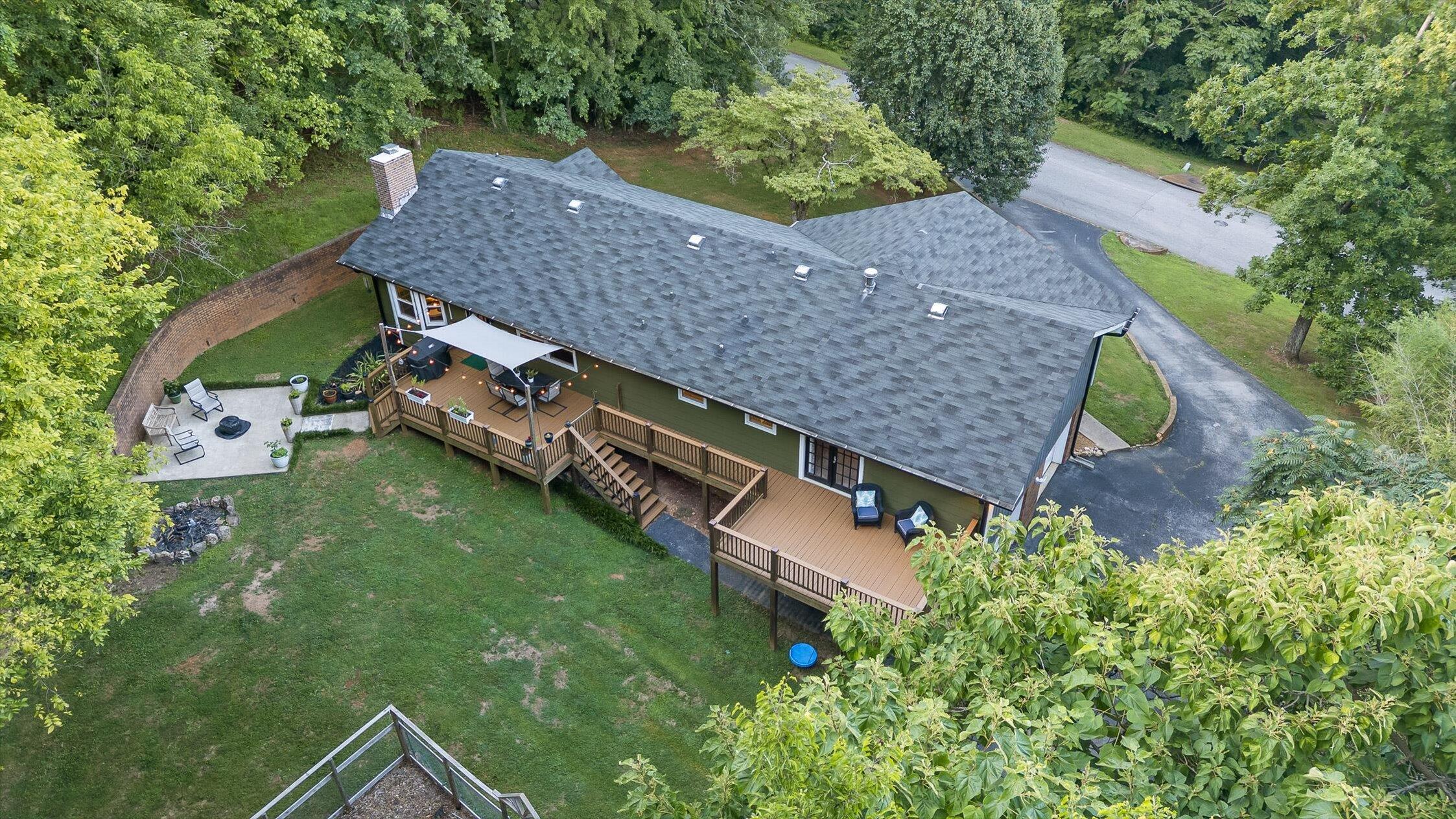 1744 Colonial Shores Drive