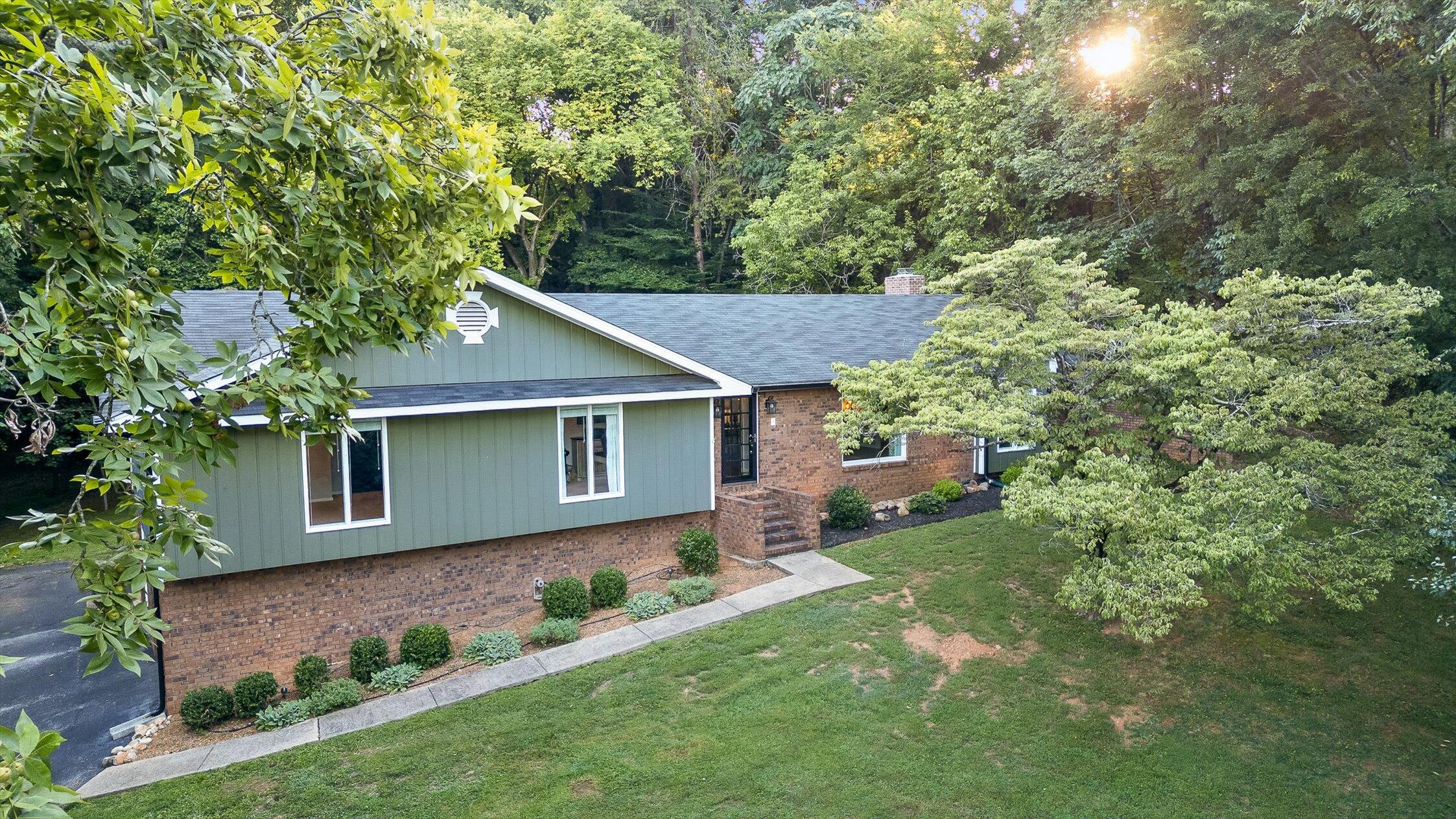 1744 Colonial Shores Drive