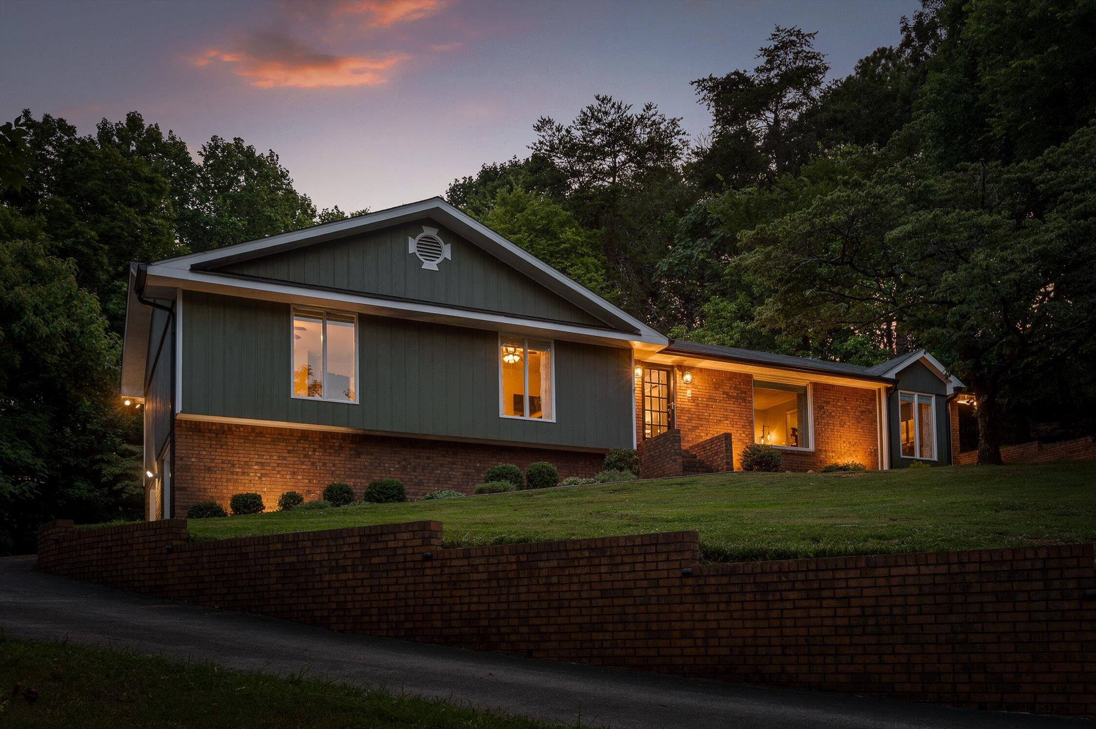 1744 Colonial Shores Drive