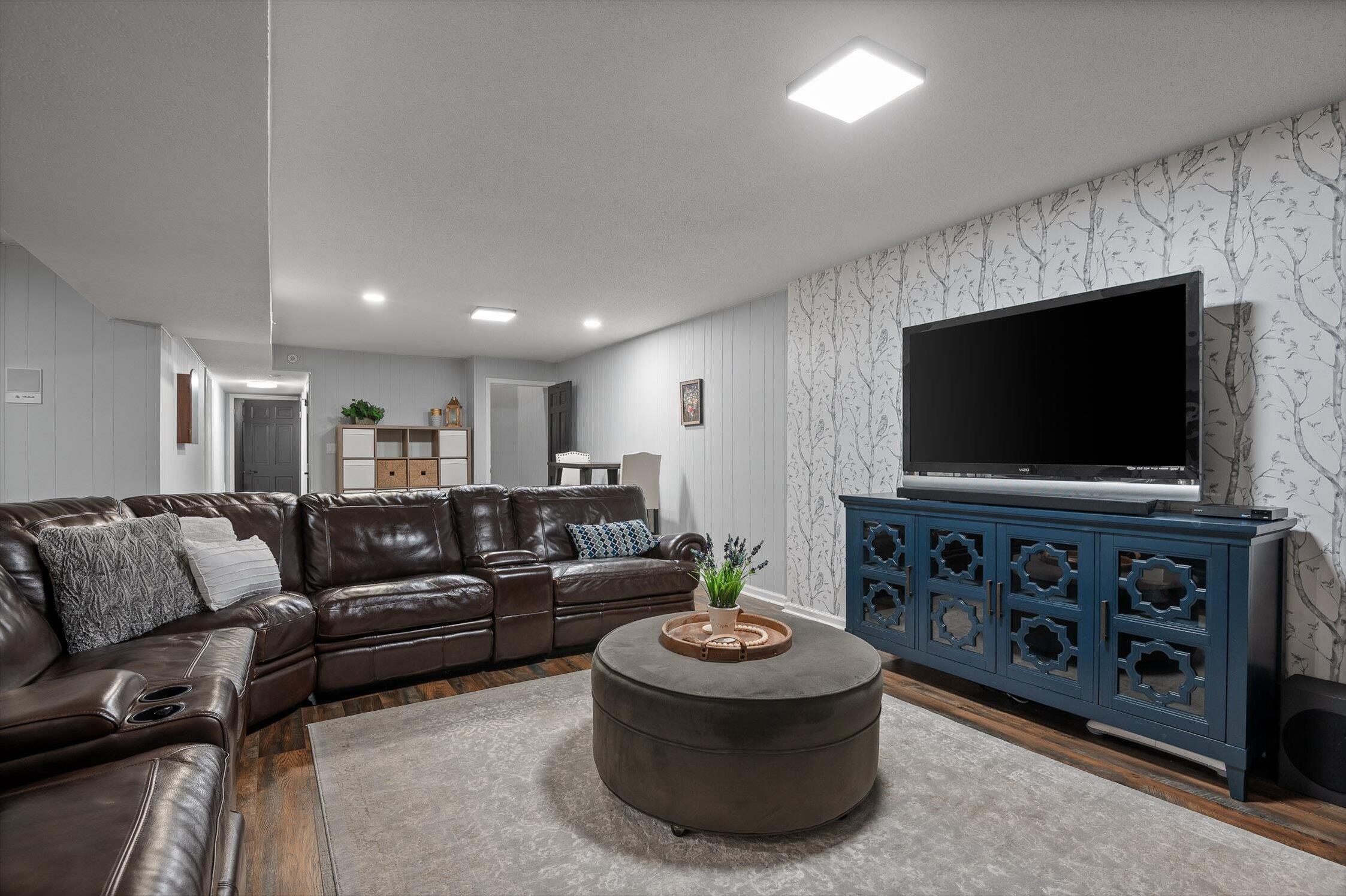 1744 Colonial Shores Drive
