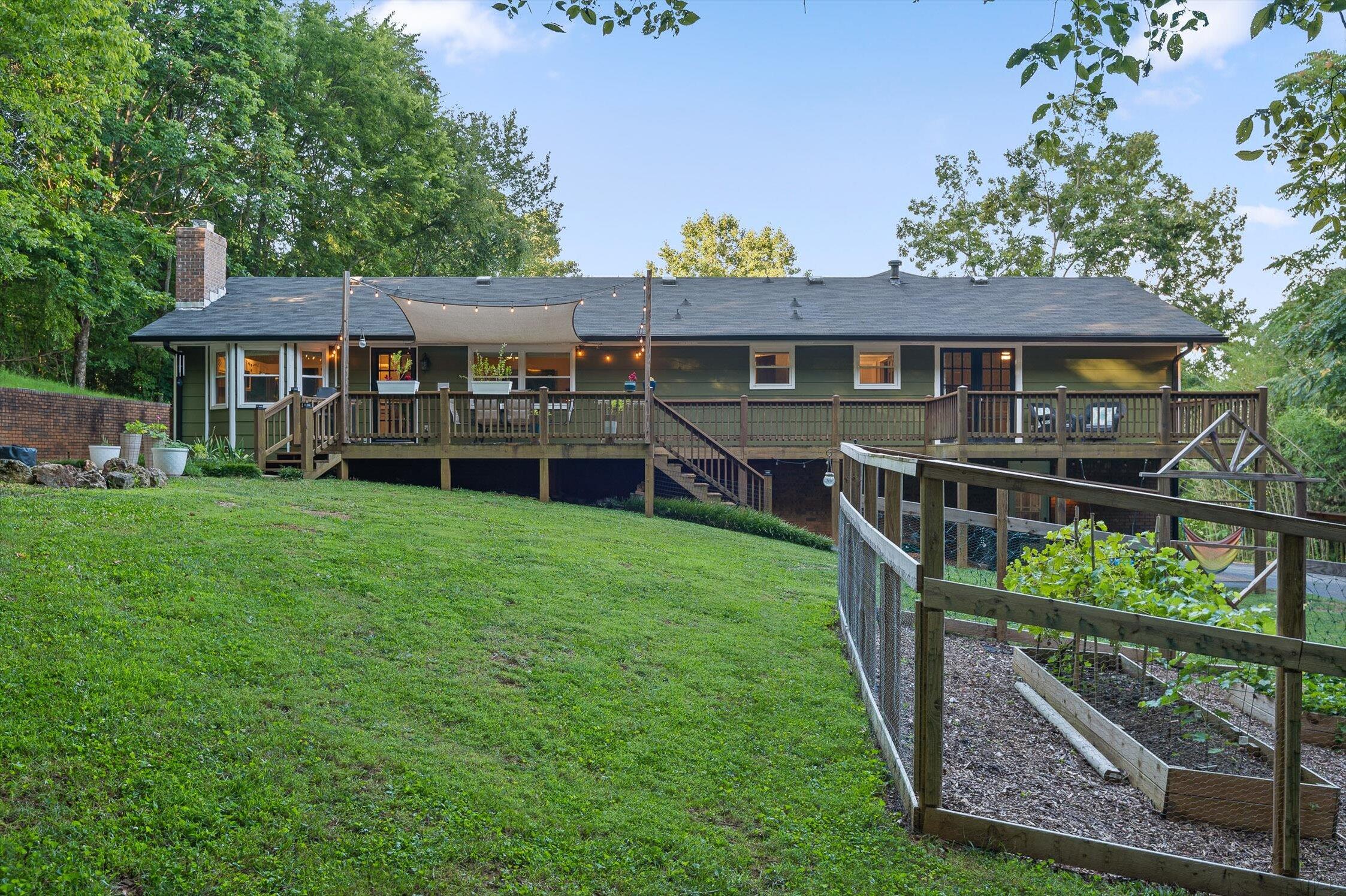 1744 Colonial Shores Drive