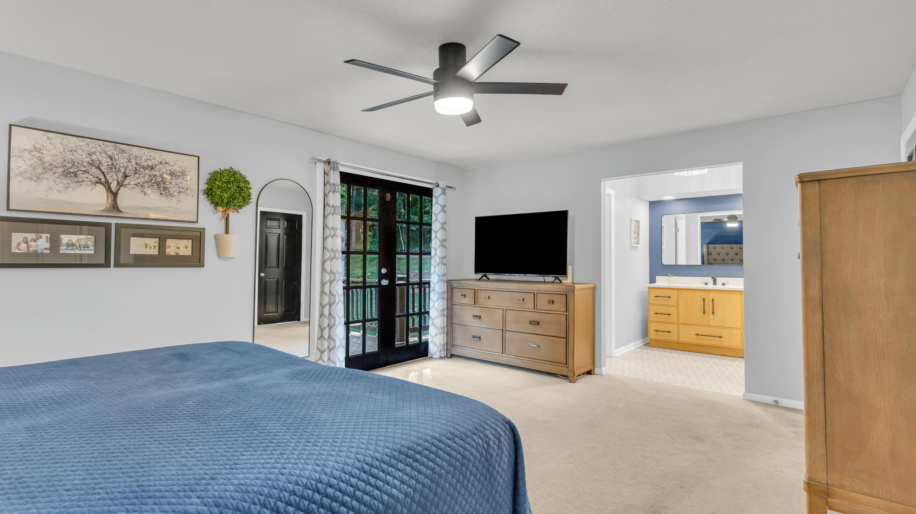 1744 Colonial Shores Drive
