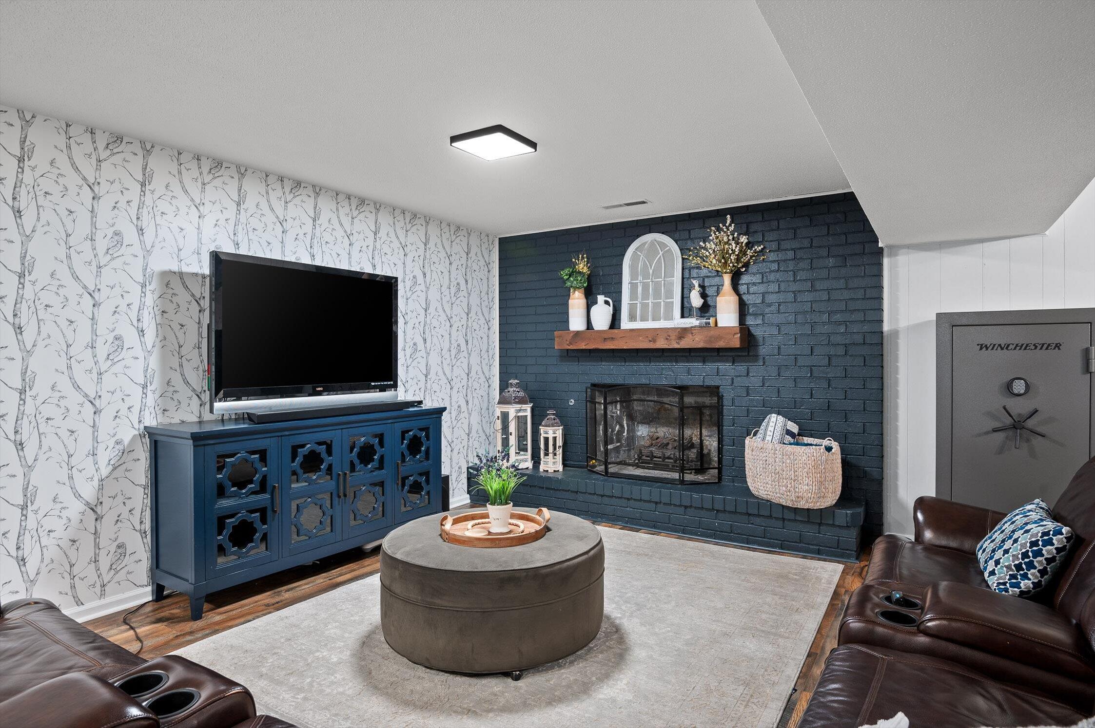 1744 Colonial Shores Drive