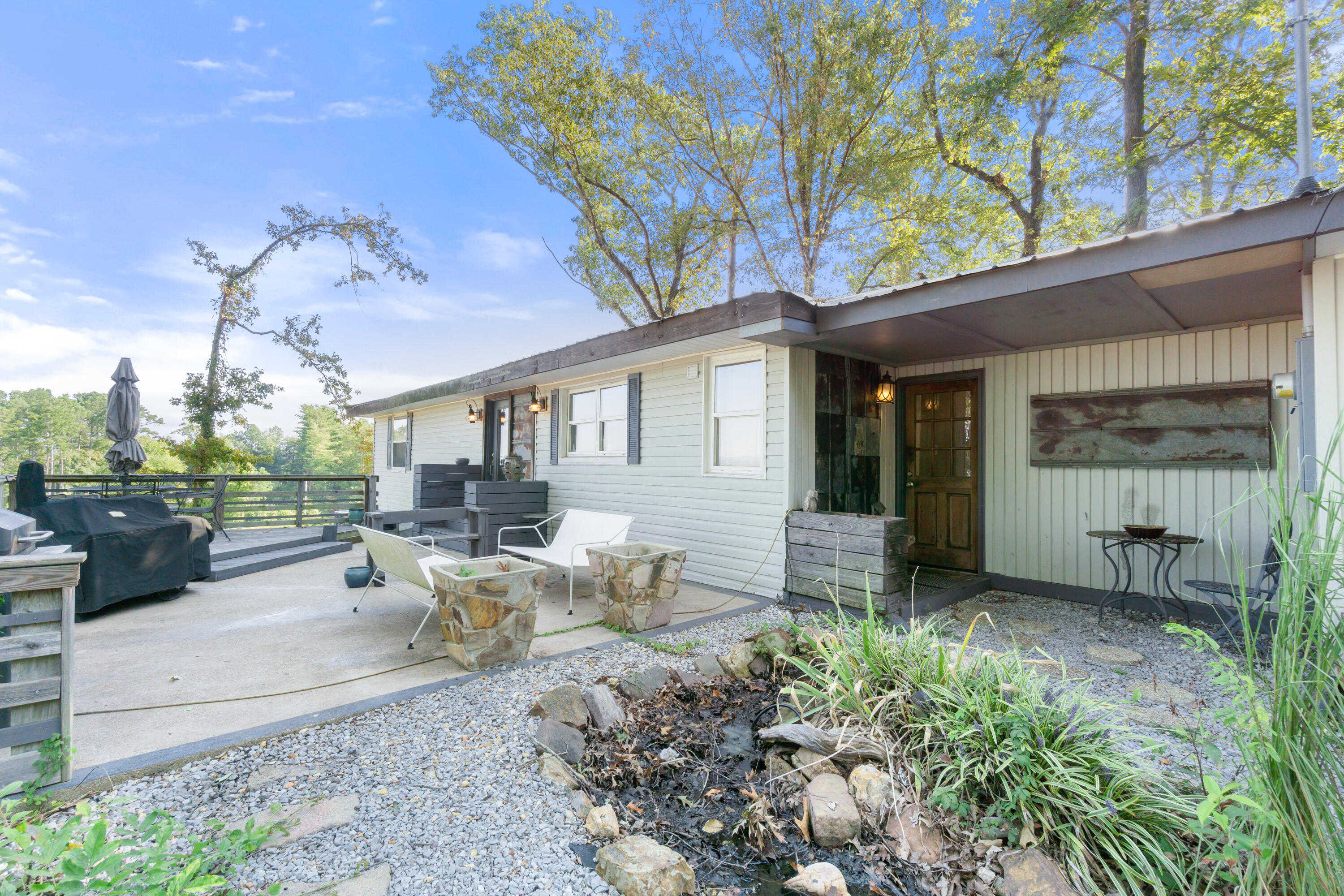 198 Biggs Road