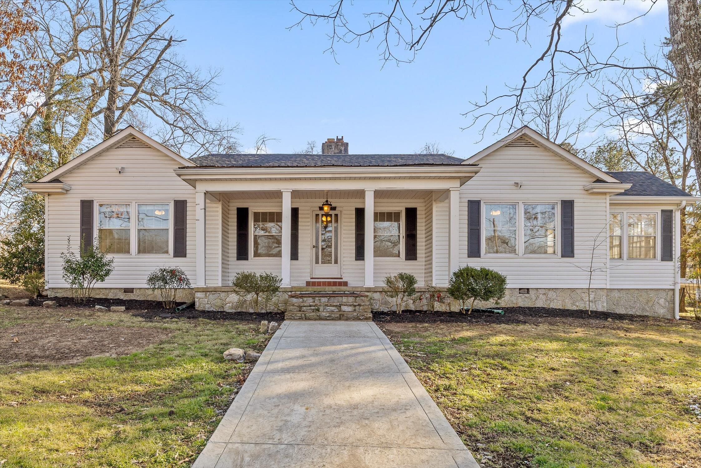 4120 Bonny Oaks Drive