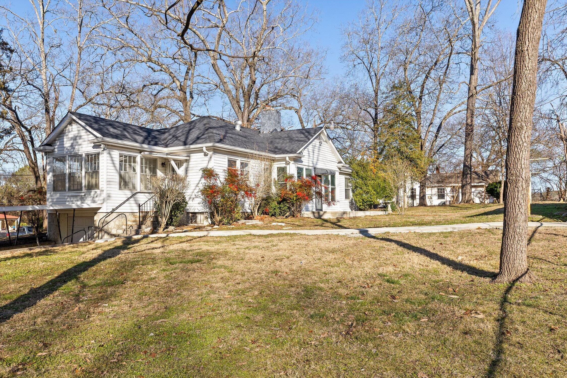 4120 Bonny Oaks Drive