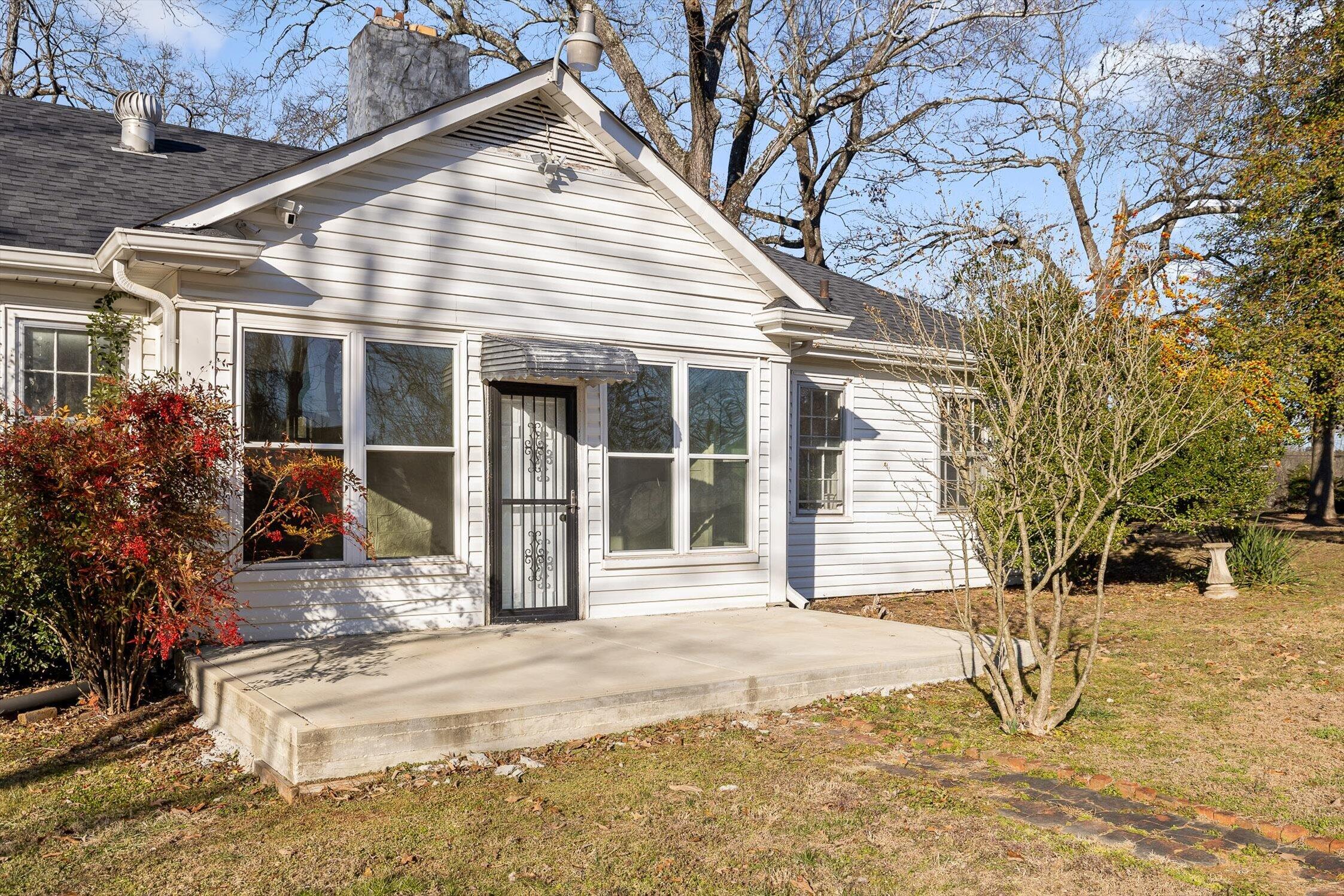 4120 Bonny Oaks Drive