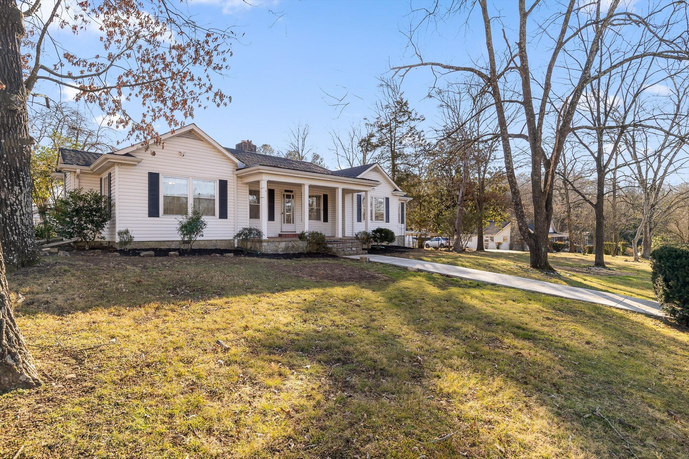 4120 Bonny Oaks Drive