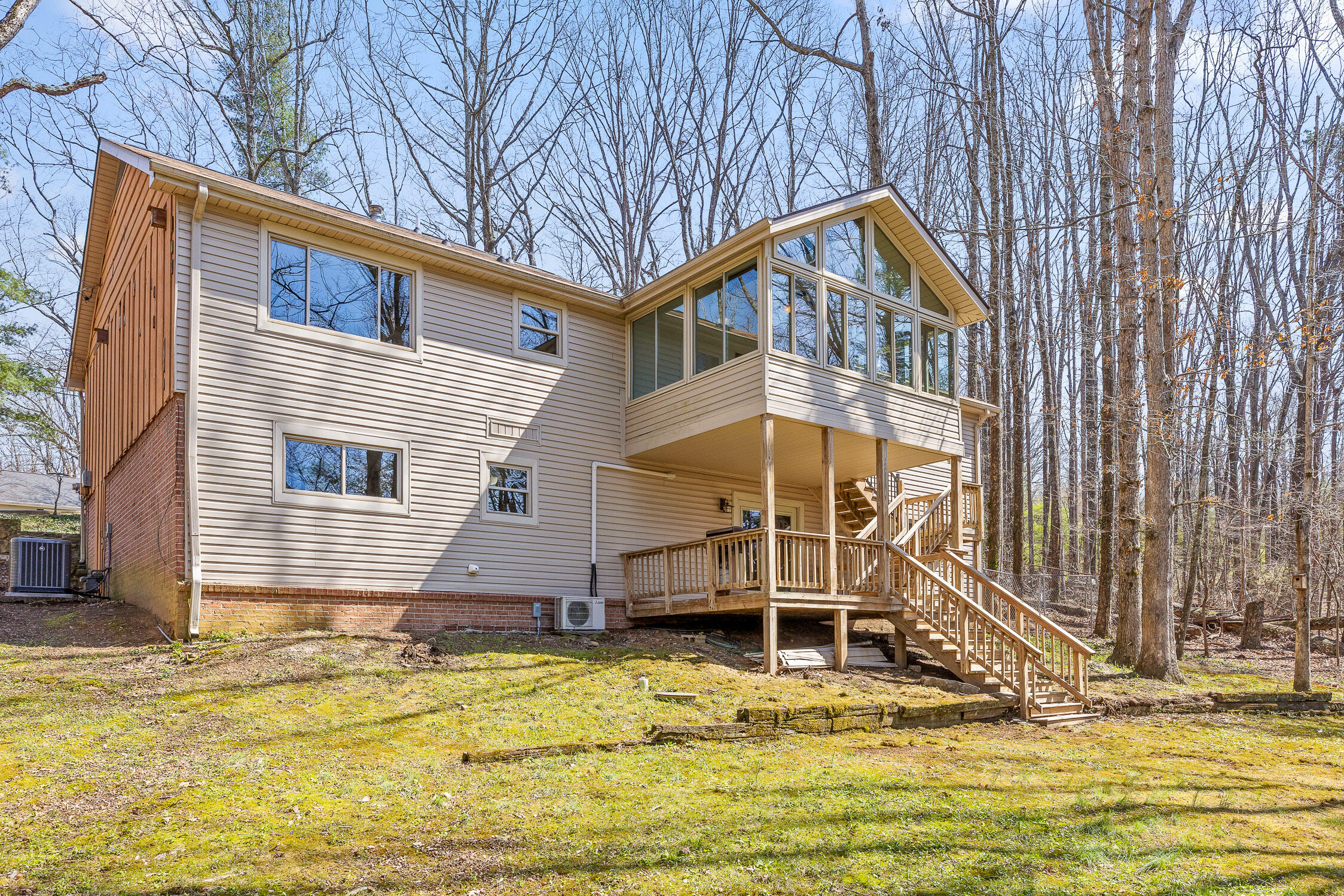 707 Windy Way