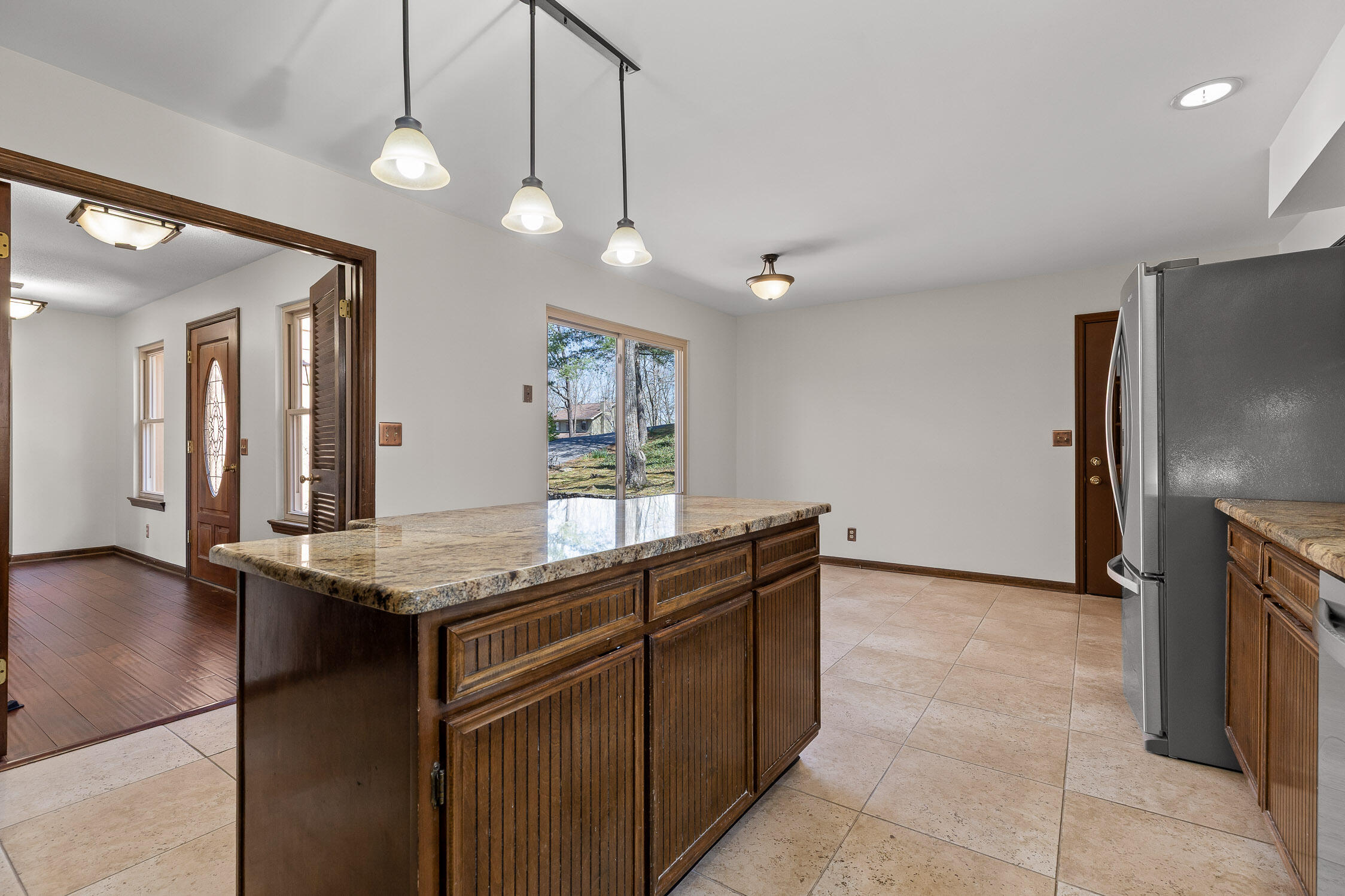 707 Windy Way