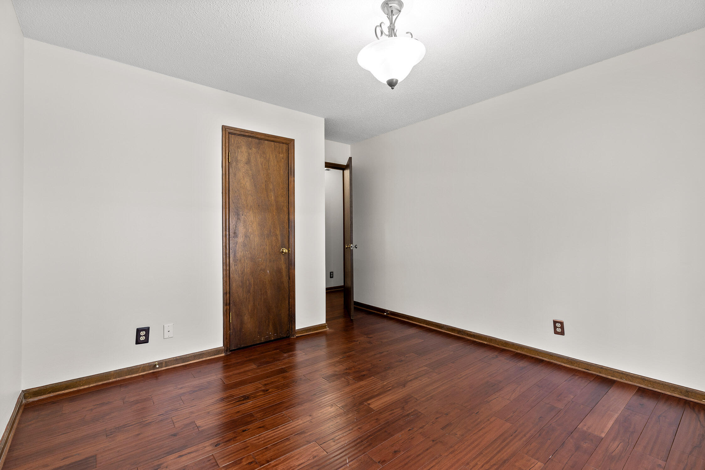 707 Windy Way