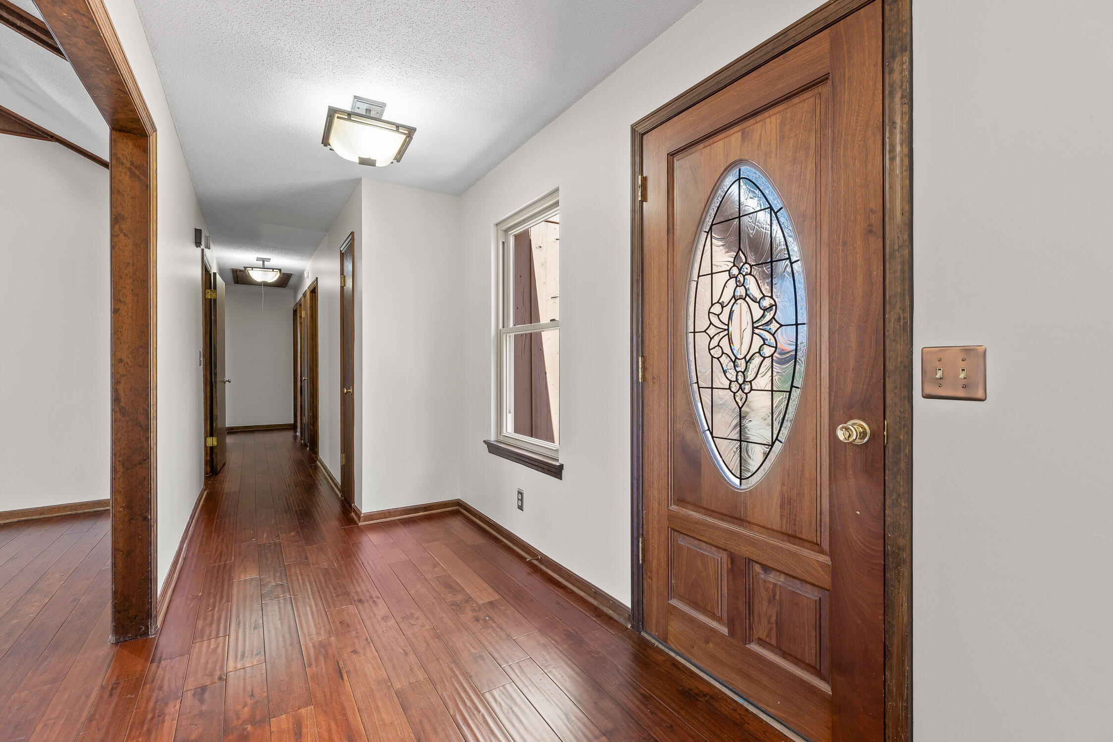 707 Windy Way