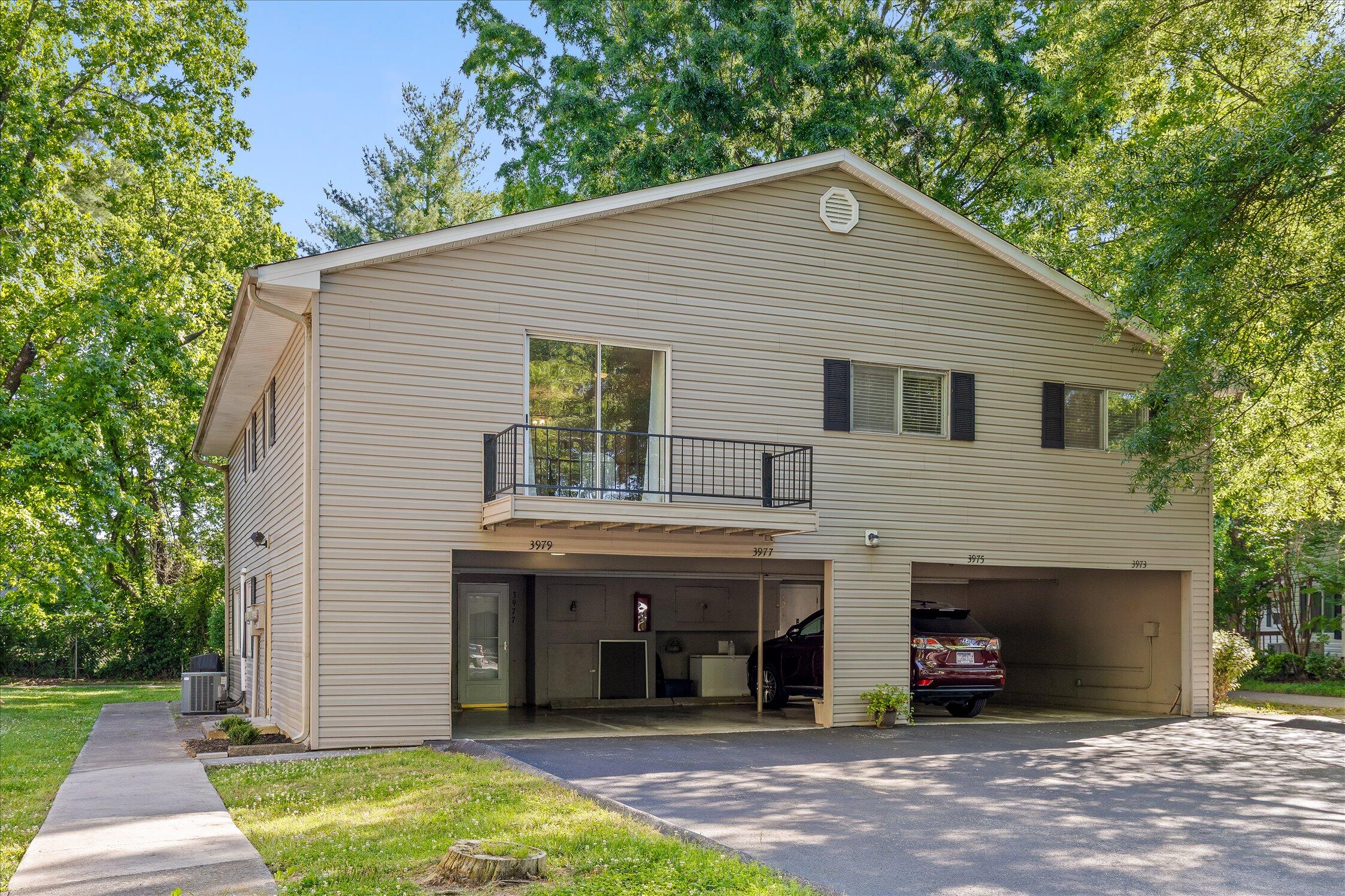 3979 N Quail Lane