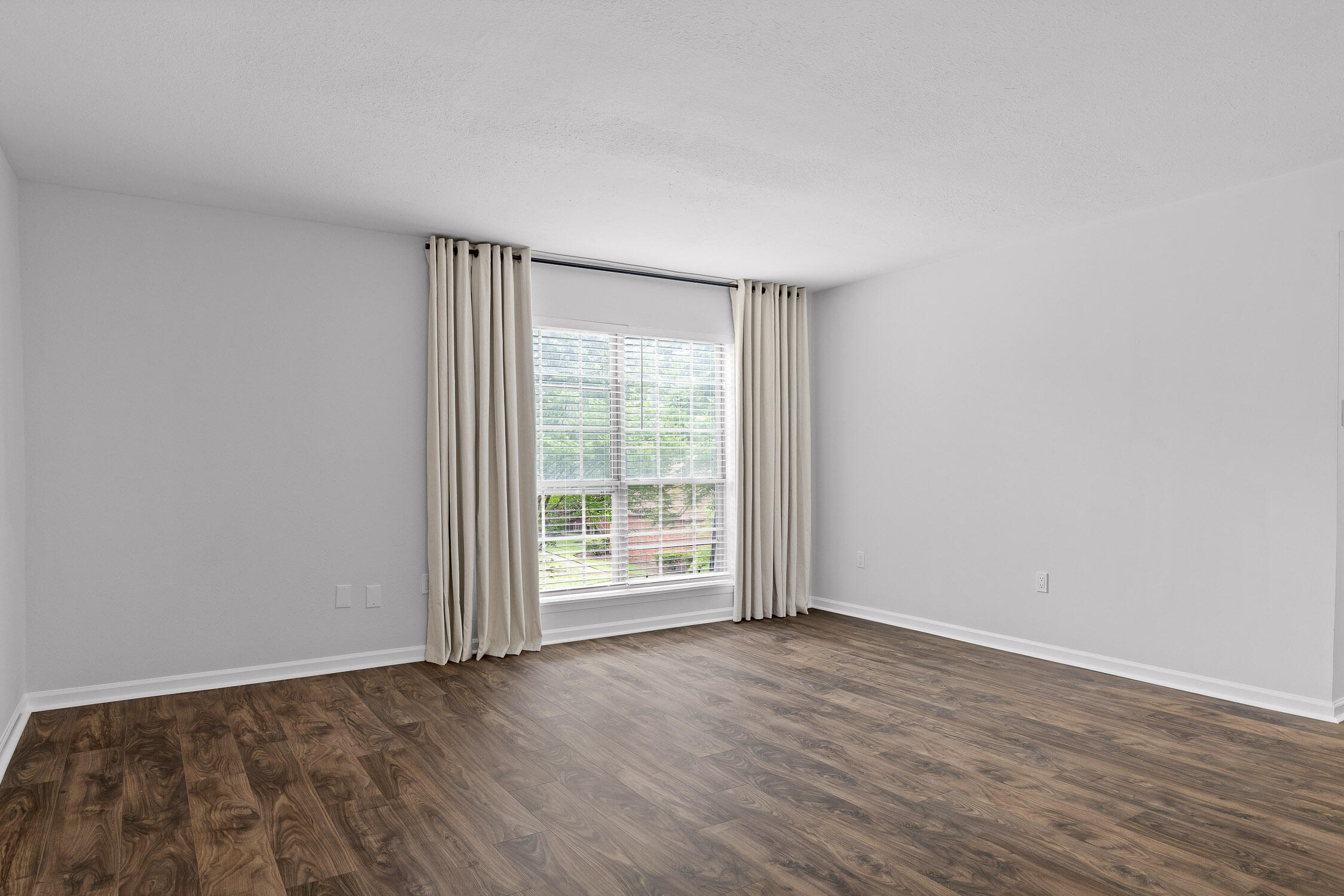 900 Mountain Creek Road, P235