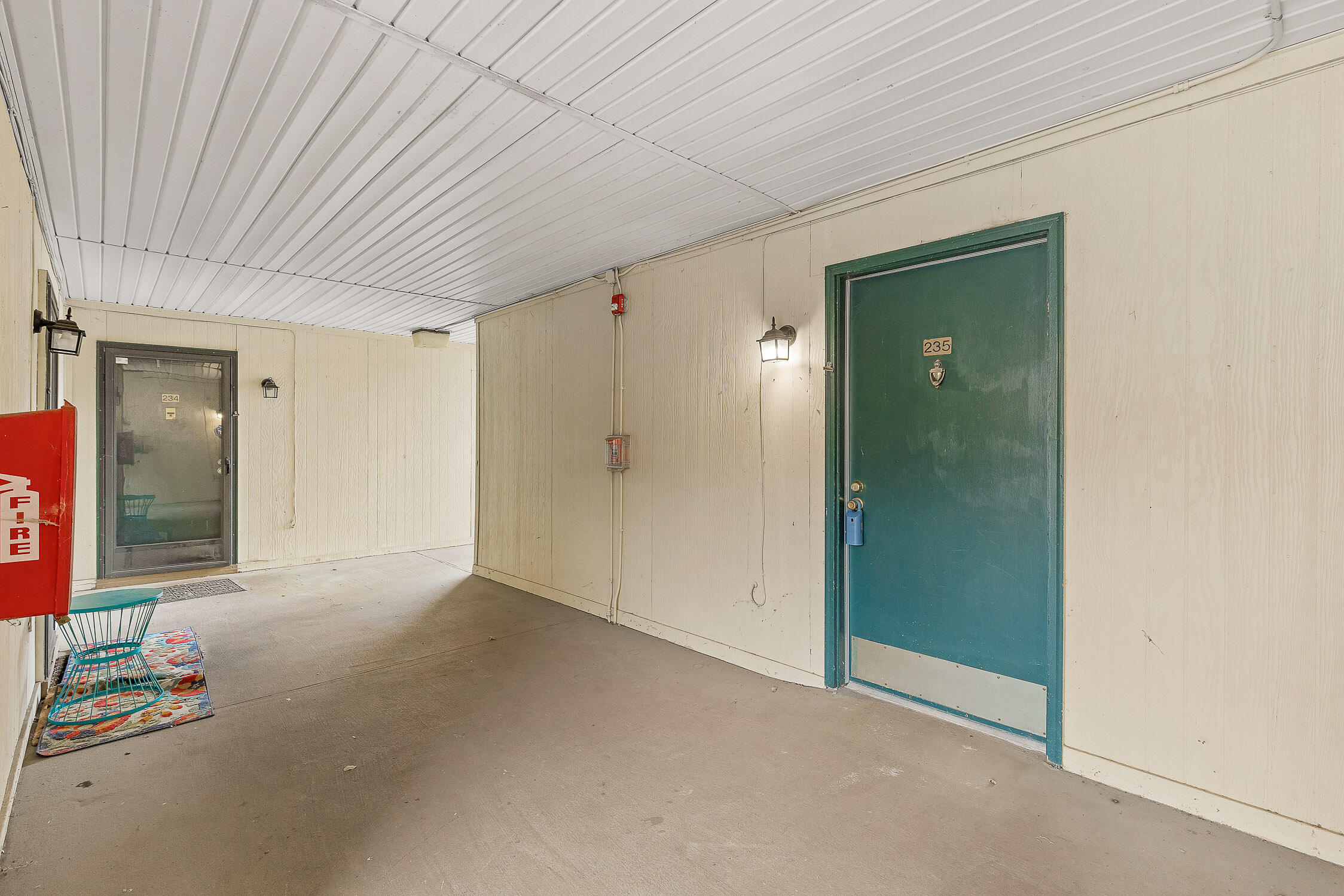 900 Mountain Creek Road, P235