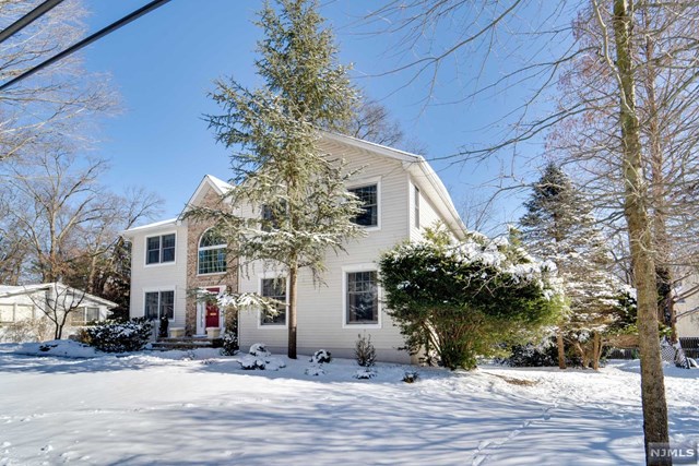 84 Stewart Street